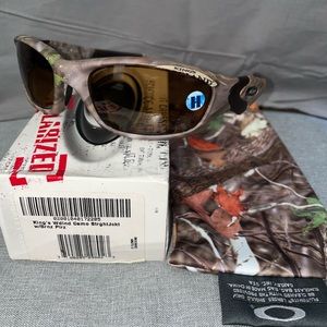 Custom Oakley Straightjacket Sunglasses (King’s Camo Collaboration)